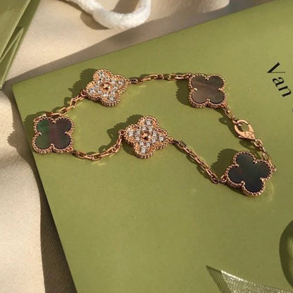 [Clover Jewelry] CLOVER 5 MOTIF GRAY MOP BRACELET COLLECTION