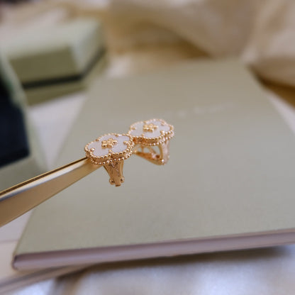 [CLOVER JEWELRY]LUCKY PINK GOLD WHITE MOP EARRINGS