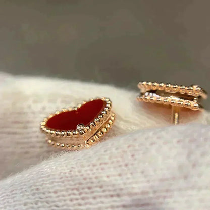 [CLOVER JEWELRY]HEART CARNELIAN STUD EARRINGS