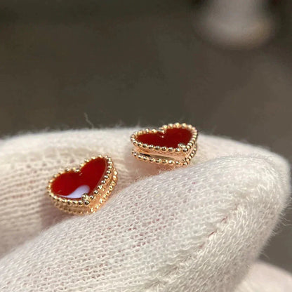 [CLOVER JEWELRY]HEART CARNELIAN STUD EARRINGS