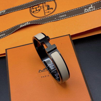 [Clover Jewelry]H BRACELET 12MM BLACK BEIGE CERAMIC