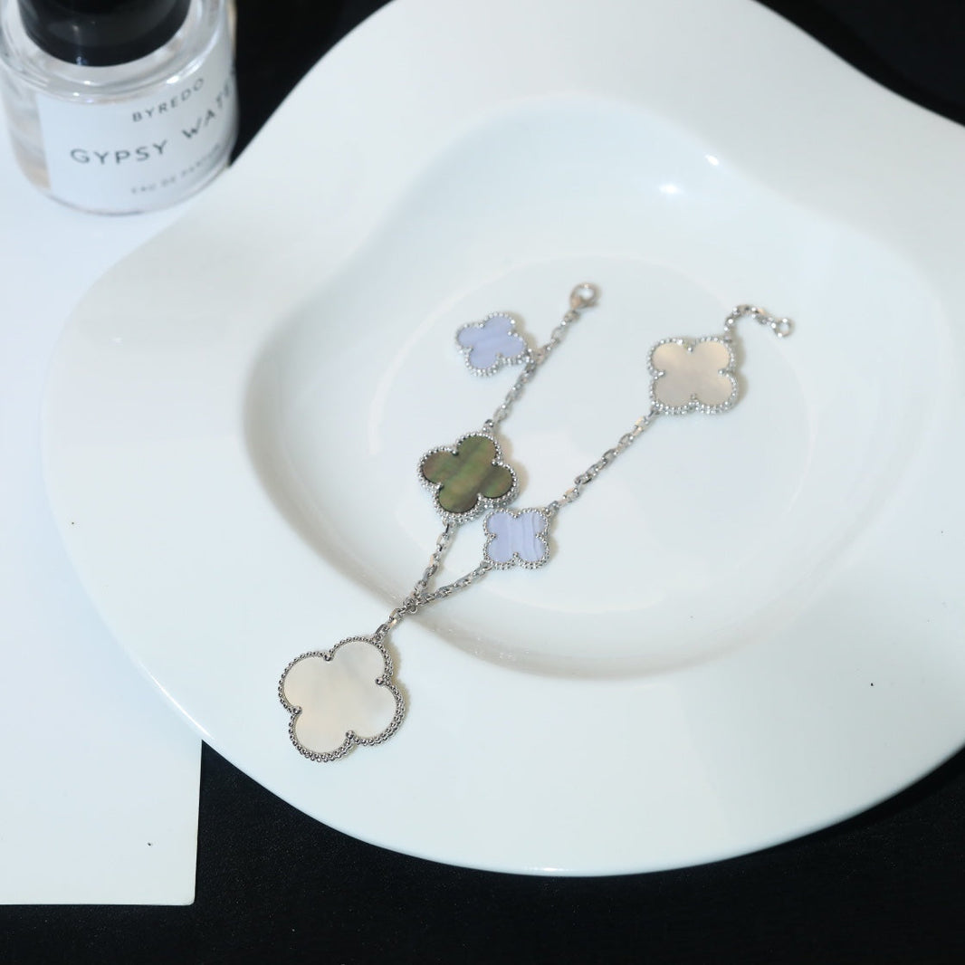 [Clover Jewelry]CLOVER BRACELET 5 MOTIFS MOP CHALCEDONY SILVER