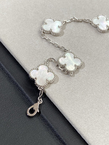 [Clover Jewelry]CLOVER WHITE PEARL MOP 5 MOTIF BRACELET COLLECTION