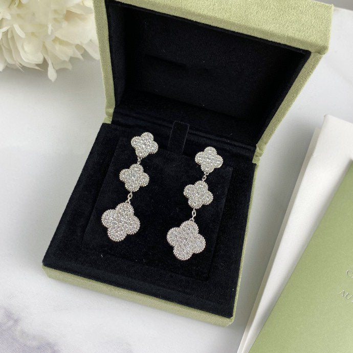 [CLOVER JEWELRY]CLOVER 3 MOTIF DIAMOND SILVER DROP EARRINGS