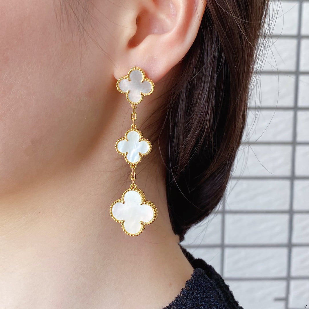 [CLOVER JEWELRY]CLOVER MOP 3 MOTIFS GOLD EARRINGS
