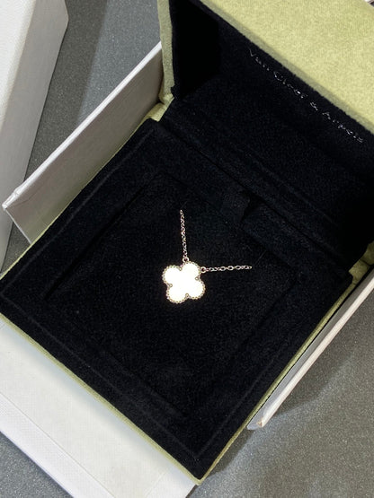 [Clover Jewelry]CLOVER MEDIUM SILVER WHITE MOP NECKLACE