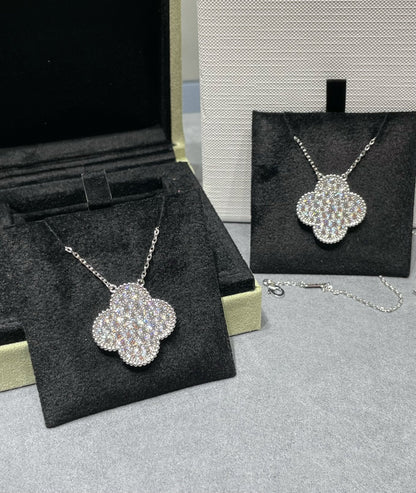[CLOVER JEWELRY]CLOVER 25MM LARGE PENDANT DIAMOND PAVED SILVER NECKLACE