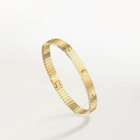 [Clover Jewelry]Lucky Spring Butterfly 5-Motif & LOVE Unlimited Bracelet Stack Set
