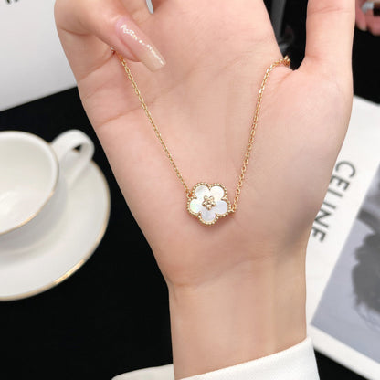 [CLOVER JEWELRY]LUCKY  WHITE MOP  PLUM BLOSSOM NECKLACE