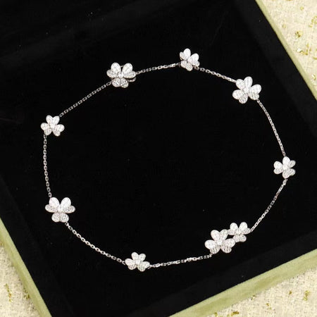 [CLOVER JEWELRY]FRIVOLE SILVER 9 FLOWERS NECKLACE