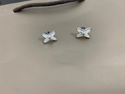[Clover Jewelry]JEUX DE WHITE MOP SILVER DIAMOND EARRINGS