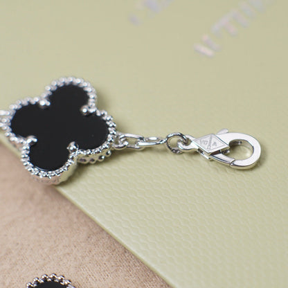 [Clover Jewelry] CLOVER 5 MOTIF ONYXS BRACELET COLLECTION