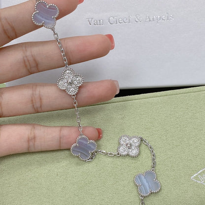 [Clover Jewelry] CLOVER 5 MOTIF PURPLE CHALCEDONY BRACELET COLLECTION
