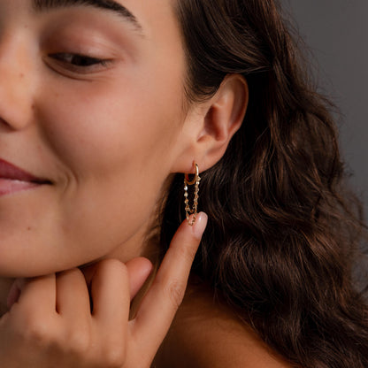 Duo Mirror Chain Huggies