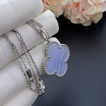 [CLOVER JEWELRY]CLOVER SILVER CHALCEDONY BIG CLOVER NECKLACE
