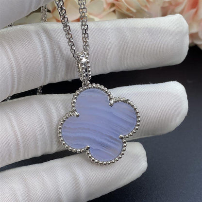[CLOVER JEWELRY]CLOVER SILVER CHALCEDONY BIG CLOVER NECKLACE